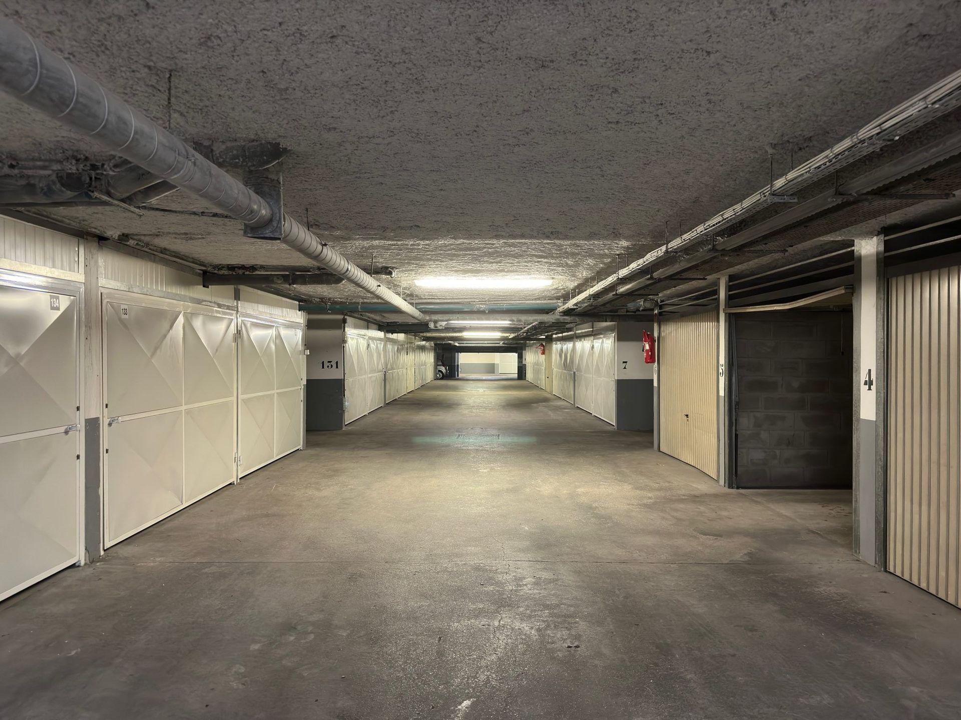 Box de parking de 12m² – Sécurisé à Montreuil