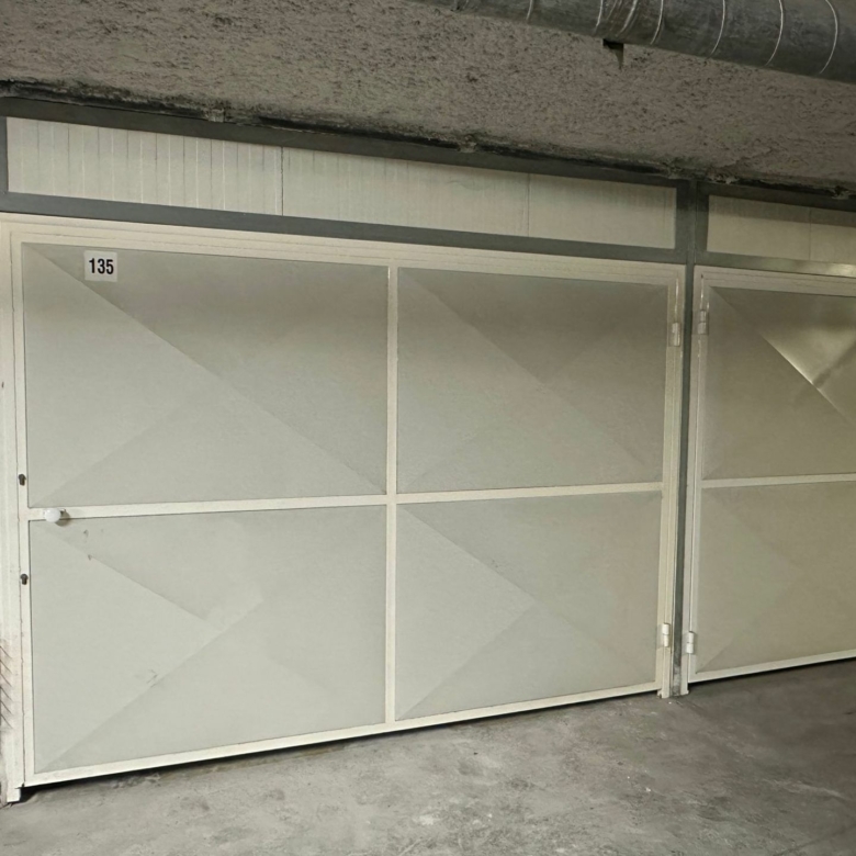 Box de parking de 12m² – Sécurisé à Montreuil