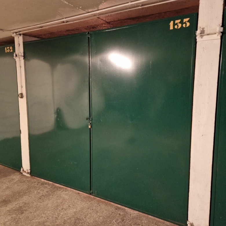 Box de parking de 15m² – Sécurisé dans le 17ème