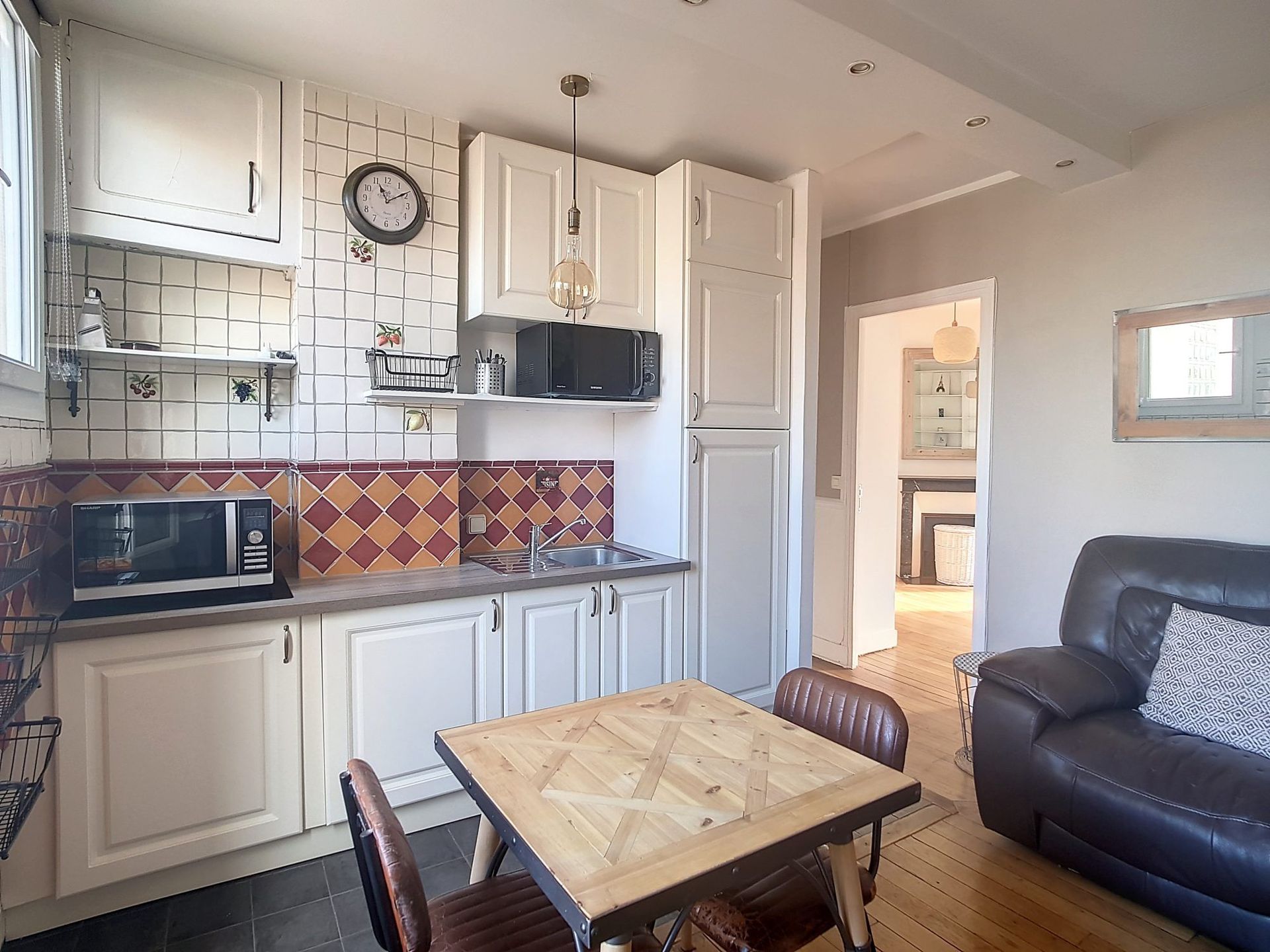Cosy et traversant T2 de 37m² – Lumineux avec vue dégagée à Montreuil