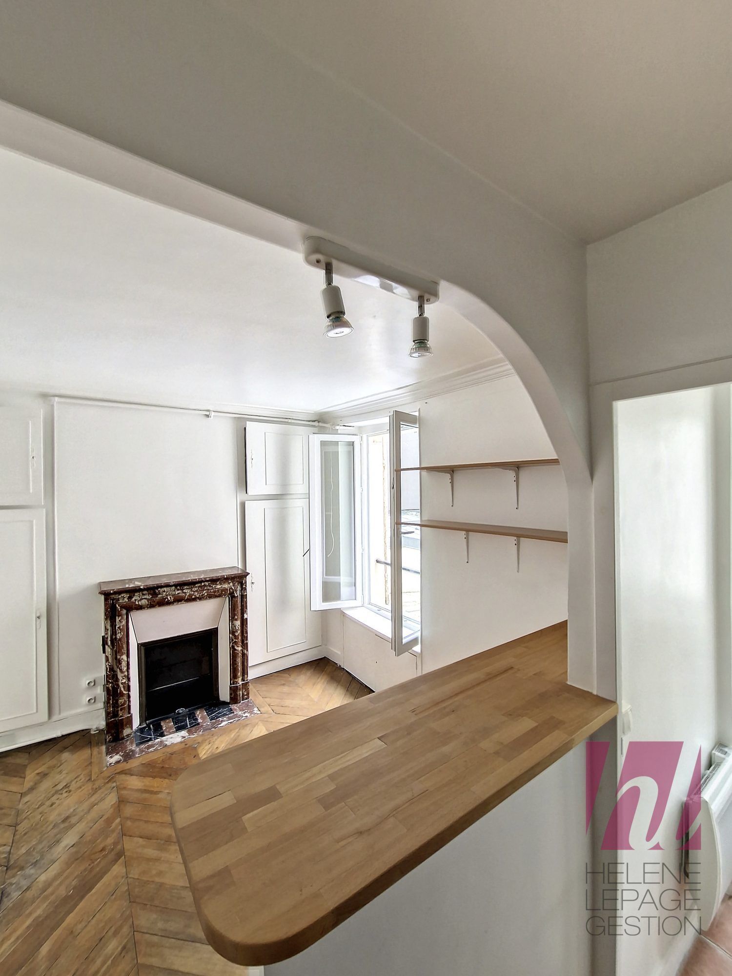 Authentique studio de 18m² – Quartier animé du 15ème