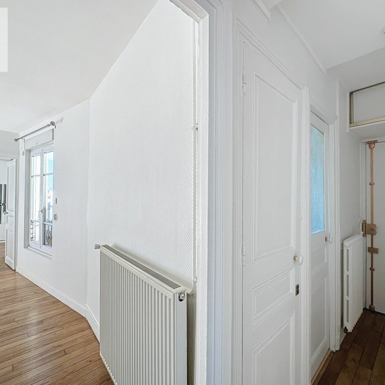 Très beau T3 de 43m² – Entièrement rénové, situé aux Lilas