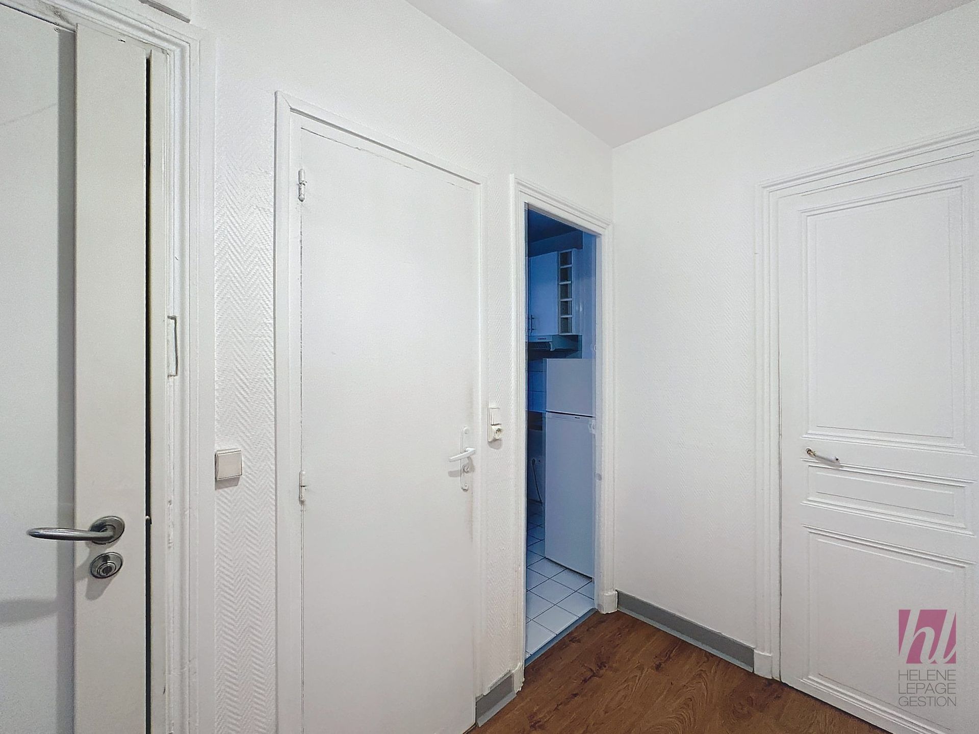 Très beau T2 traversant de 42m² – Charme de l’ancien à Levallois