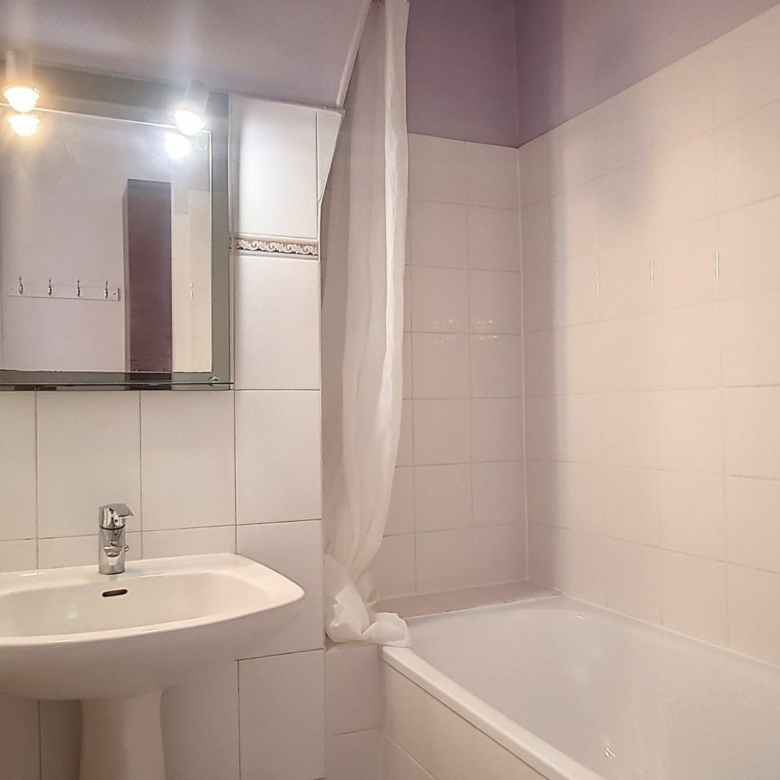 Coquet T2 de 43m² – Proche RER à Vincennes