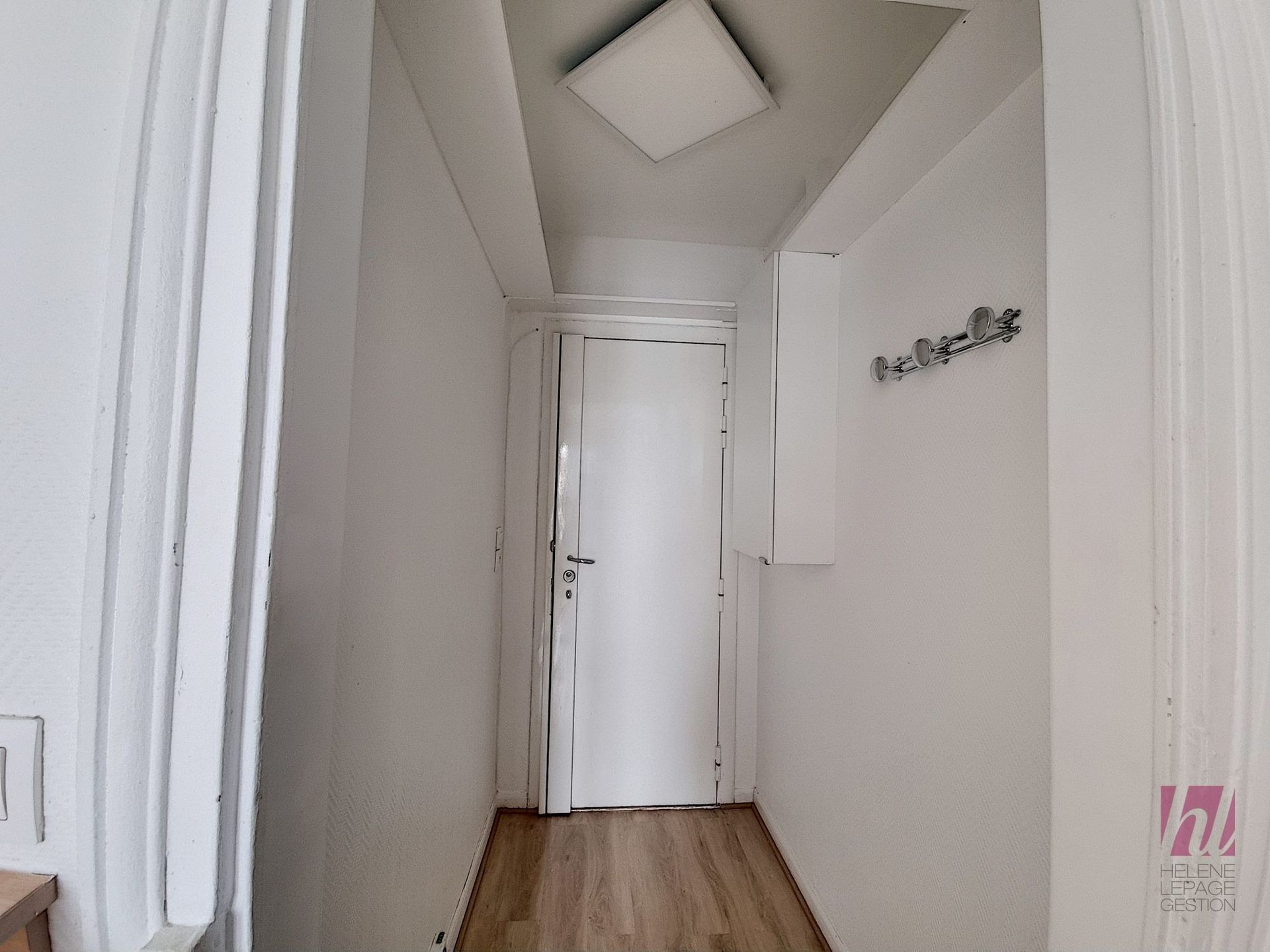Agréable studio de 18m² – Dernier étage lumineux dans le 19ème