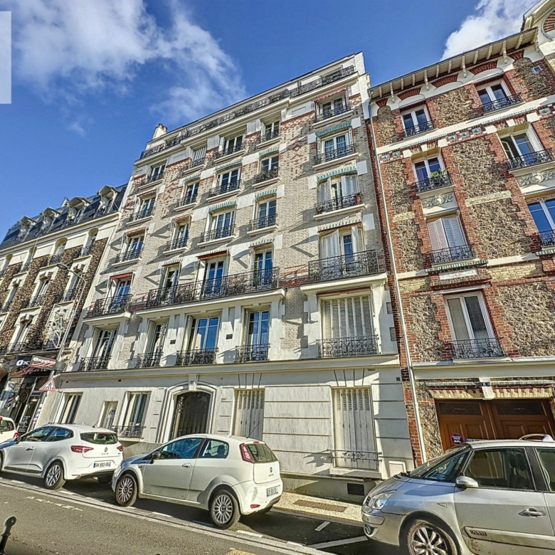Très beau T3 de 43m² – Entièrement rénové, situé aux Lilas