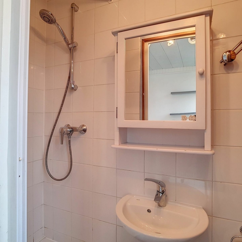 Lumineux studio de 22m² – Vue dégagée à Vincennes