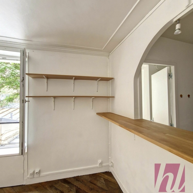 Authentique studio de 18m² – Quartier animé du 15ème