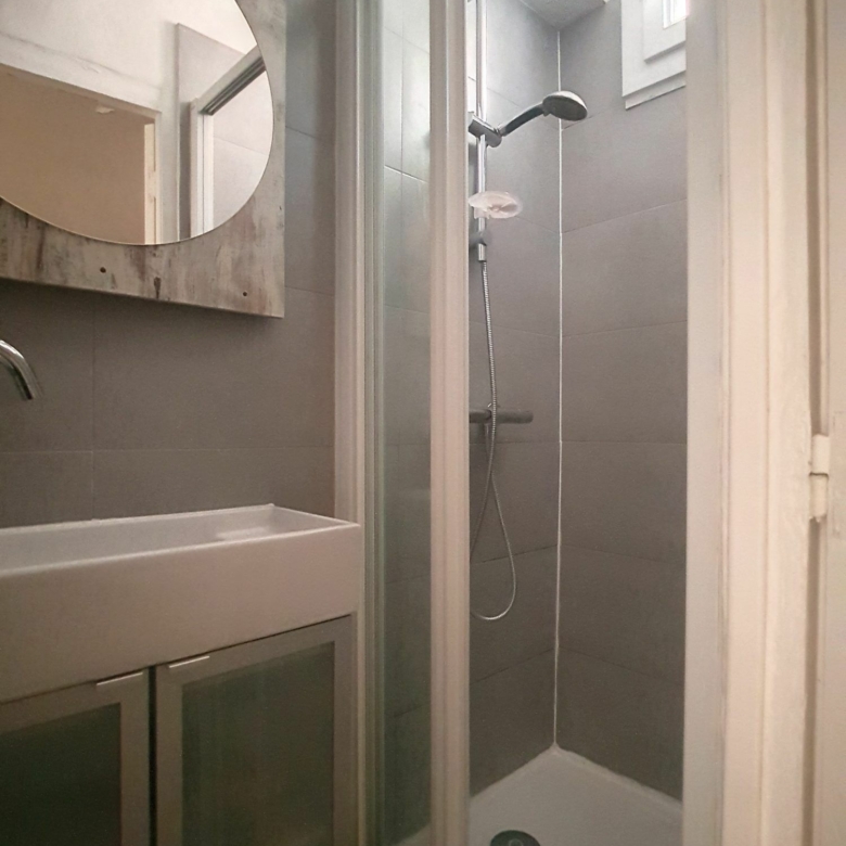 Cosy et traversant T2 de 37m² – Lumineux avec vue dégagée à Montreuil