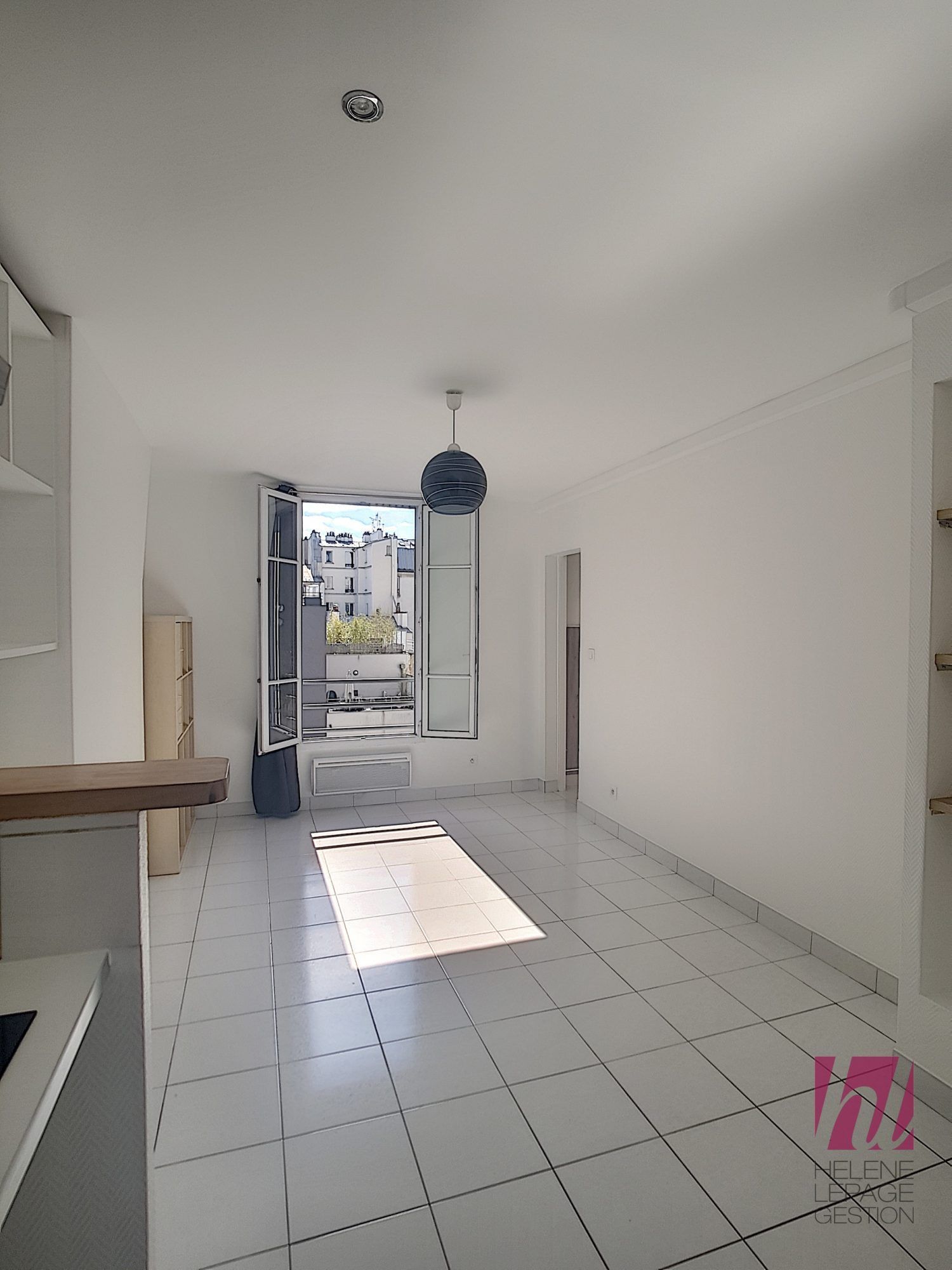 Charmant studio de 23m² – Vue dégagée dans le 19ème