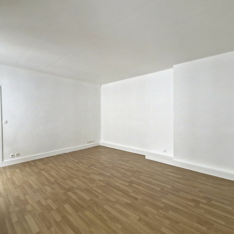 Spacieux T2 de caractère de 39m² – Quartier Batignolles dans le 17ème