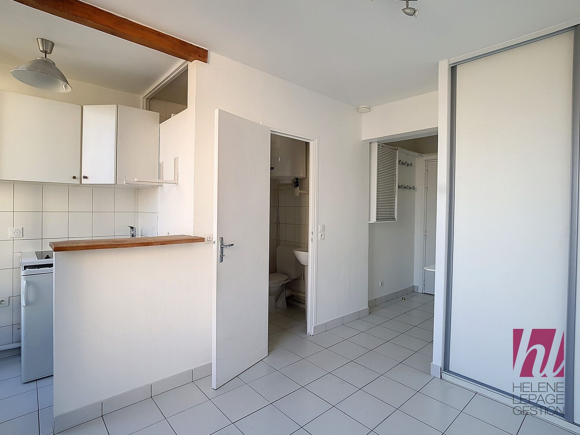 Agréable studio de 17m² – Dernier étage dans le 19ème