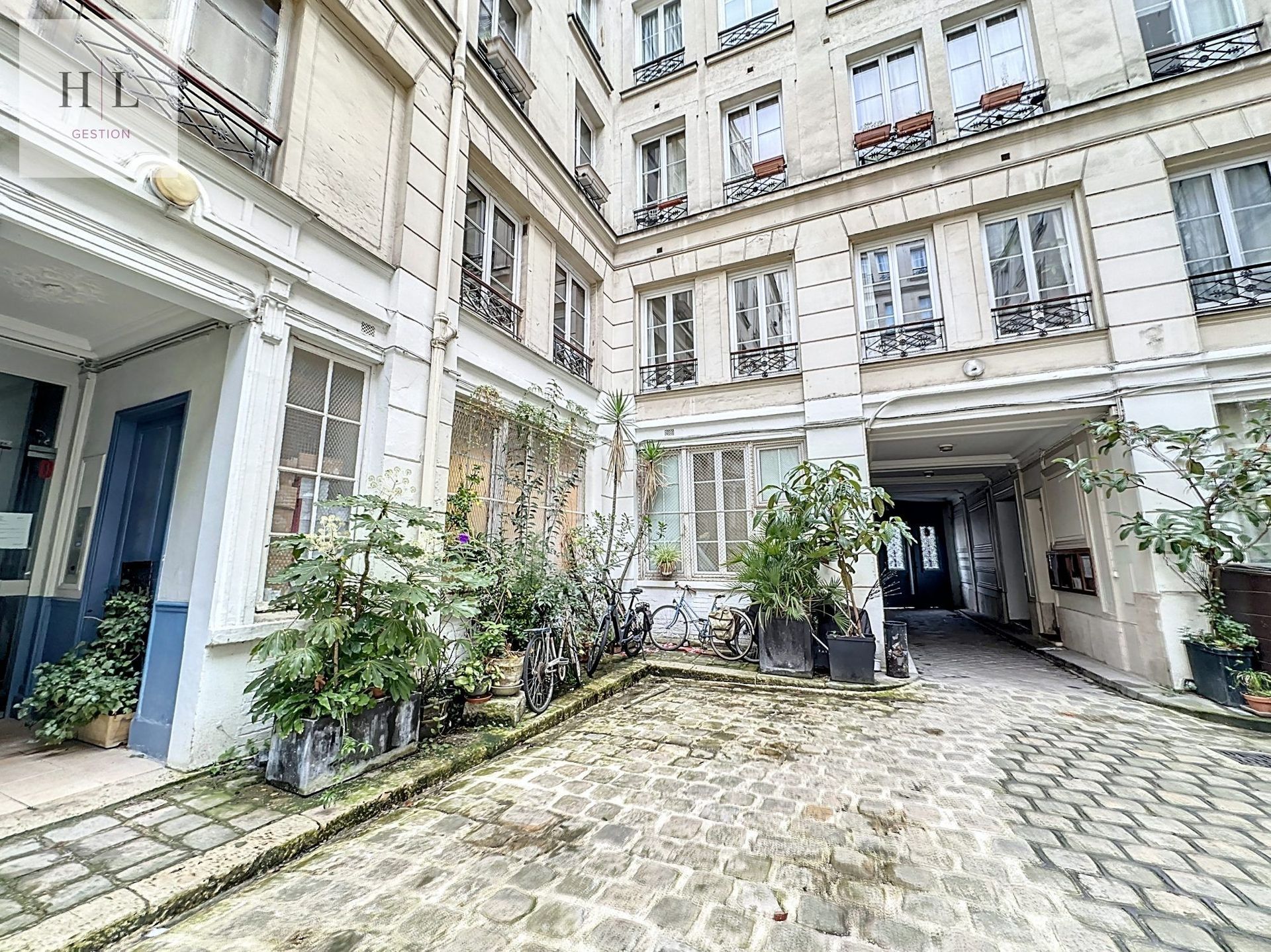 Superbe T2 de 35m² – Meublé, équipé et idéalement situé à Paris 10e