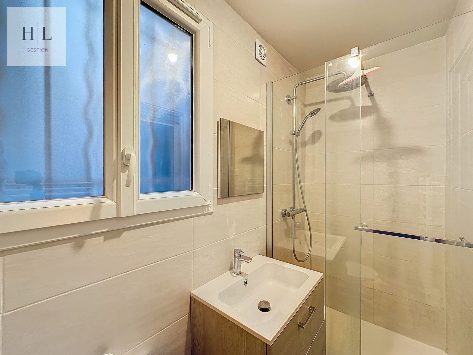 Superbe T2 de 35m² – Meublé, équipé et idéalement situé à Paris 10e