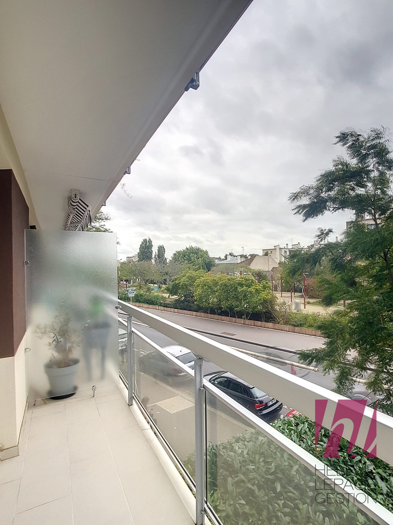 Superbe studio de 25m² – Avec parking et balcon à Vincennes