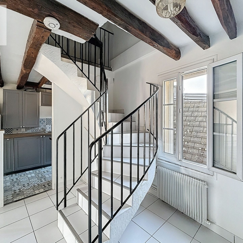 A LOUER – Coup de cœur en duplex au Village – T2 de 69m²