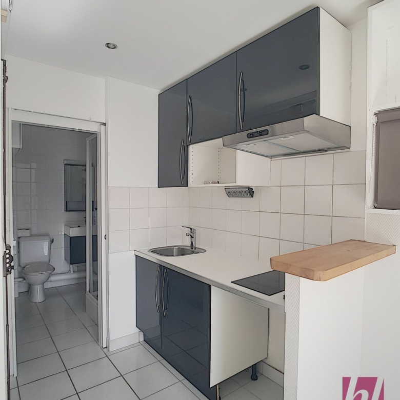 Charmant studio de 23m² – Vue dégagée dans le 19ème