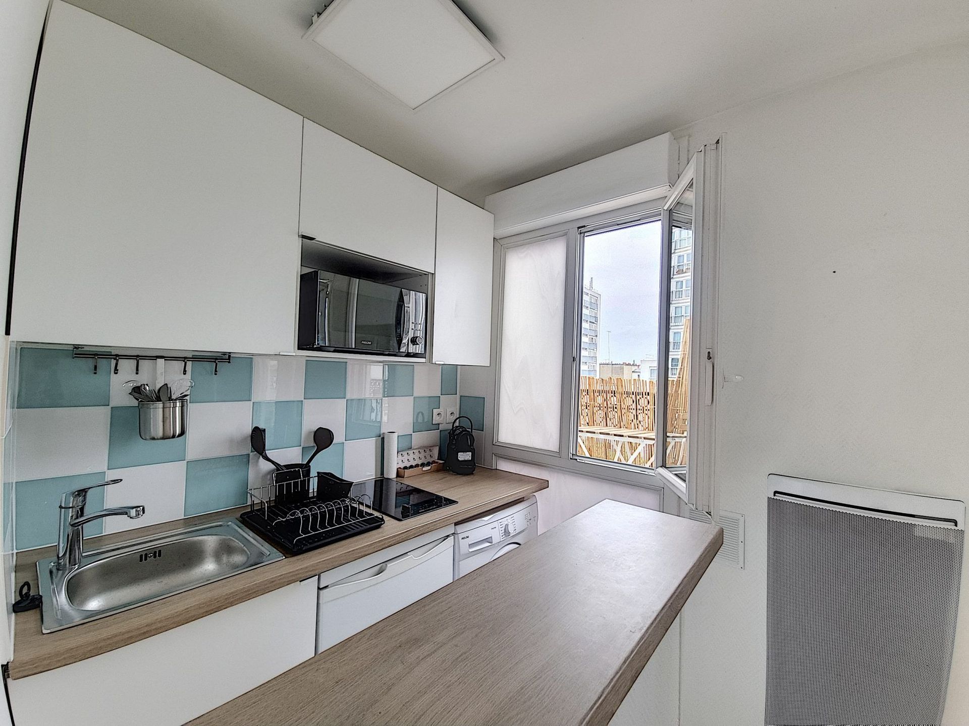 Agréable studio de 18m² – Dernier étage lumineux dans le 19ème