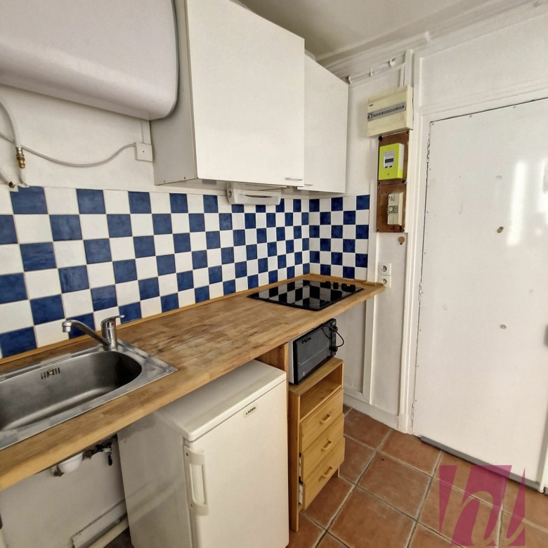 Authentique studio de 18m² – Quartier animé du 15ème