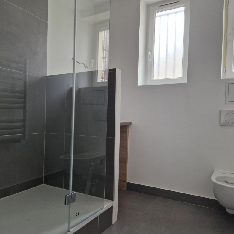 Appartement 3 pièces refait à neuf