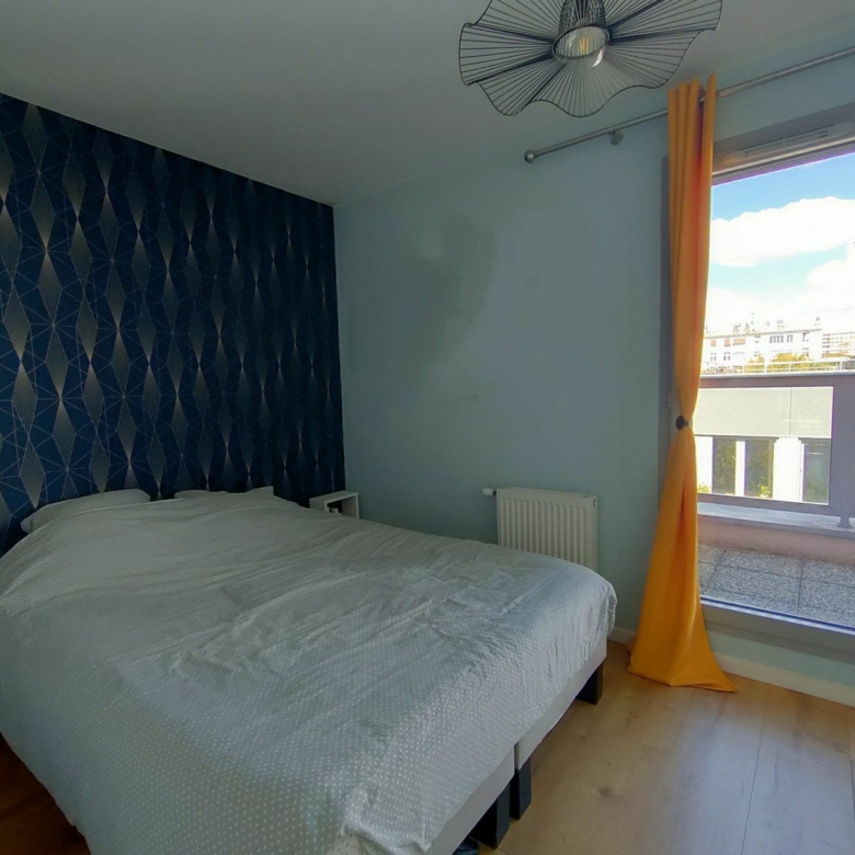 Superbe T4 en duplex de 74m² – Avec balcon à Montreuil