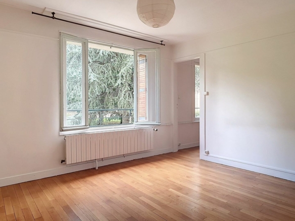 Grand T3 de 56m² – Vue sur beau jardin à Bagnolet
