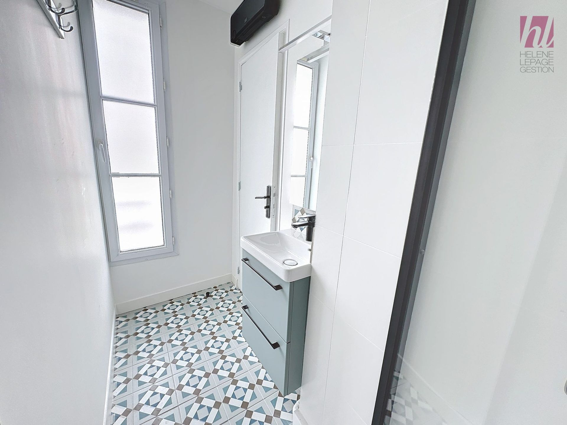 Superbe studio meublé de 21m² – Refait à neuf dans le 19ème