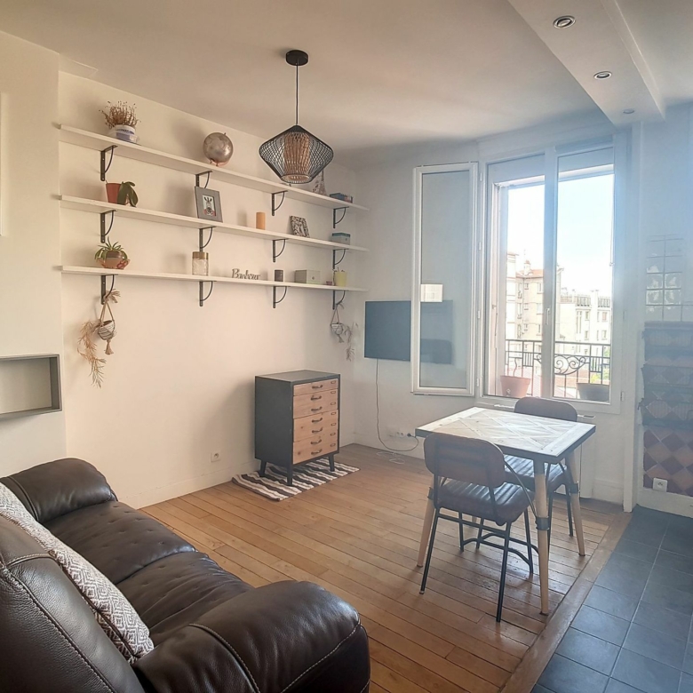 Cosy et traversant T2 de 37m² – Lumineux avec vue dégagée à Montreuil