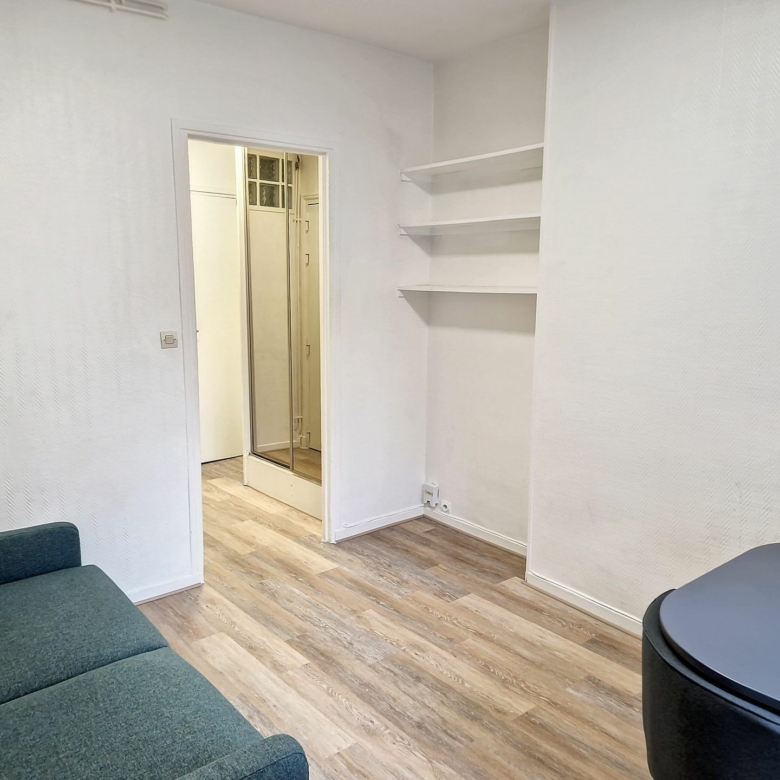 Beau studio meublé de 20m² – Sans vis-à-vis dans le 19ème