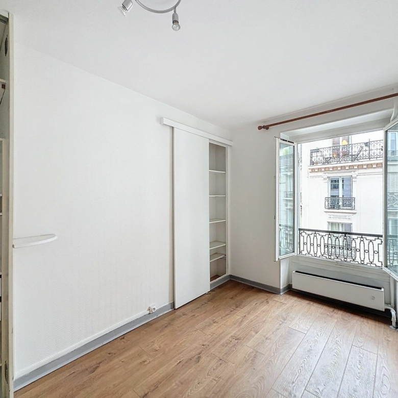 Très beau T2 traversant de 42m² – Charme de l’ancien à Levallois