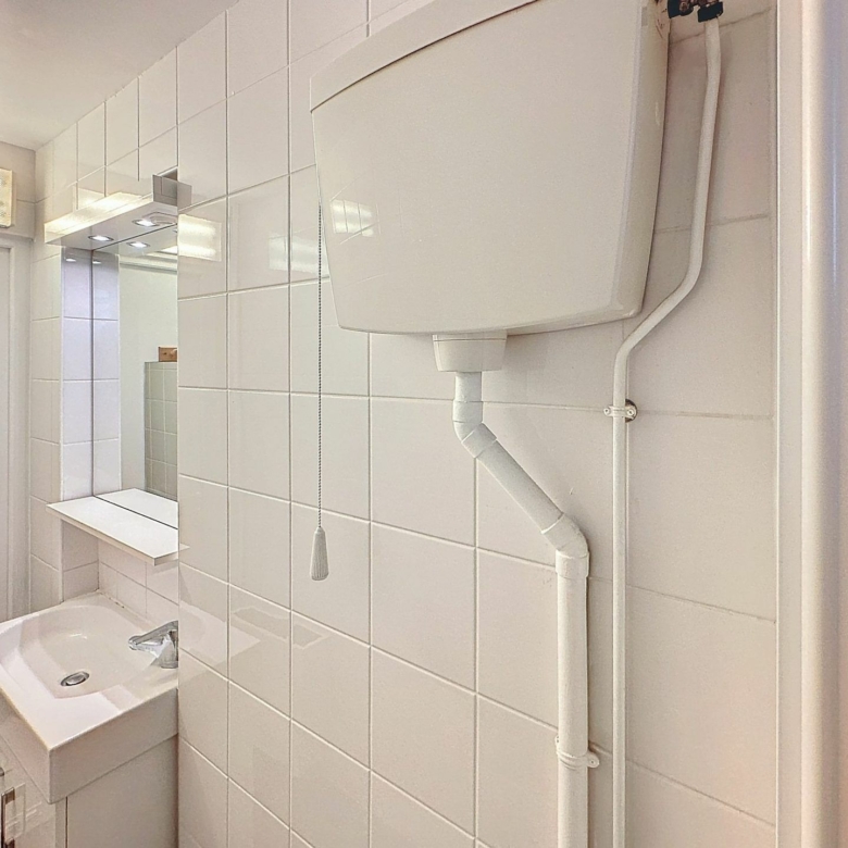 Très beau T2 traversant de 42m² – Charme de l’ancien à Levallois