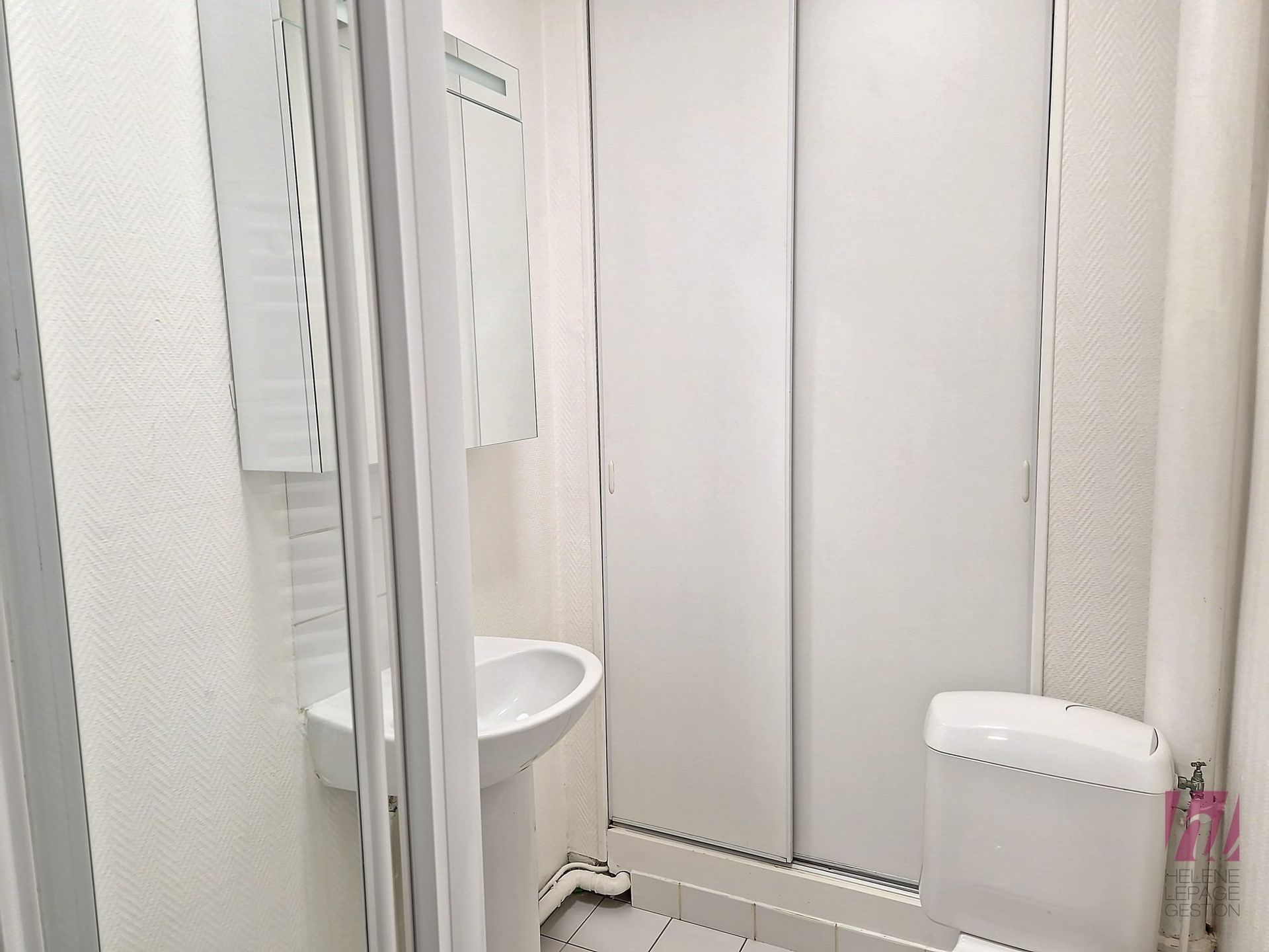 Beau studio meublé de 20m² – Sans vis-à-vis dans le 19ème