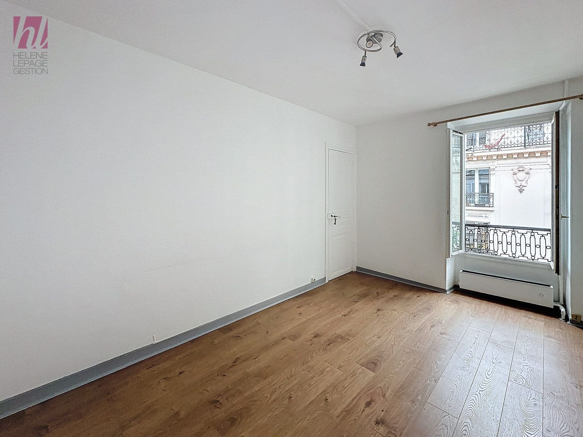 Très beau T2 traversant de 42m² – Charme de l’ancien à Levallois