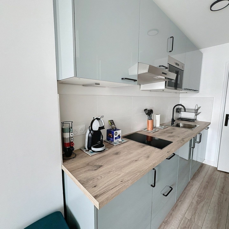 Superbe studio meublé de 21m² – Refait à neuf dans le 19ème