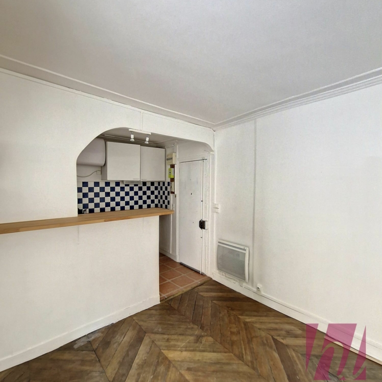 Authentique studio de 18m² – Quartier animé du 15ème