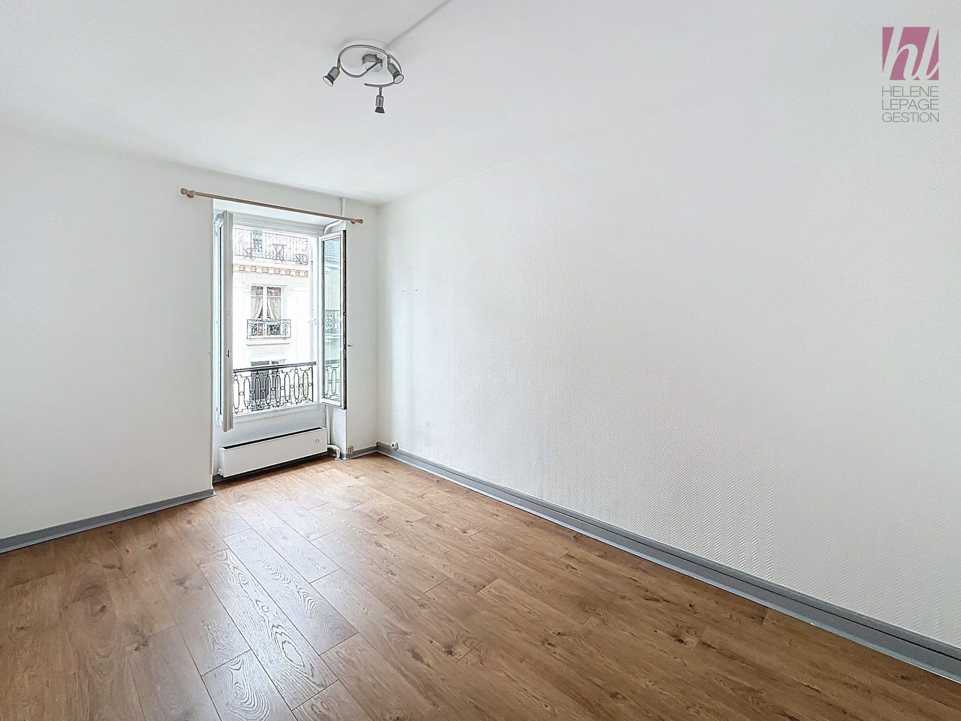 Très beau T2 traversant de 42m² – Charme de l’ancien à Levallois