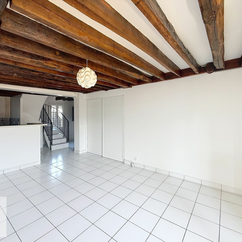A LOUER – Coup de cœur en duplex au Village – T2 de 69m²