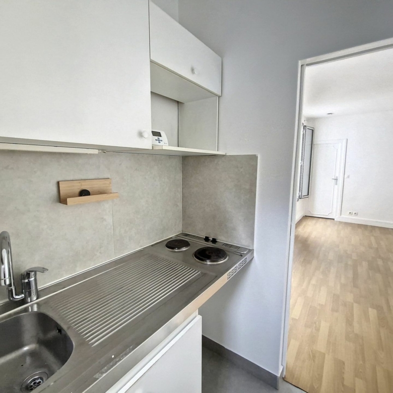 Spacieux T2 de caractère de 39m² – Quartier Batignolles dans le 17ème