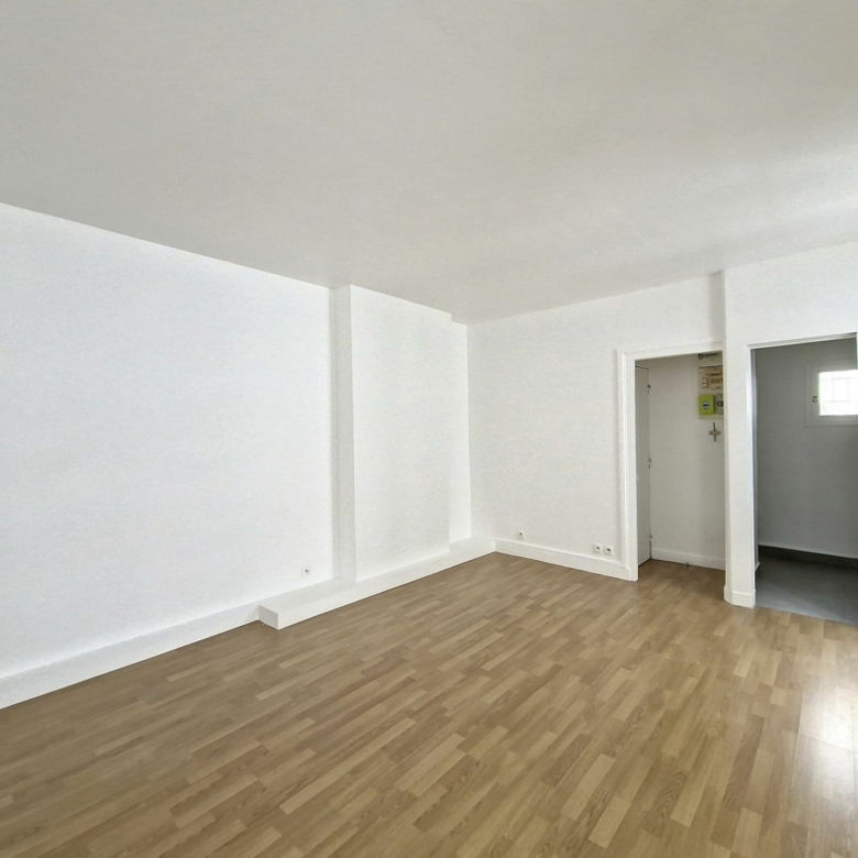 Spacieux T2 de caractère de 39m² – Quartier Batignolles dans le 17ème