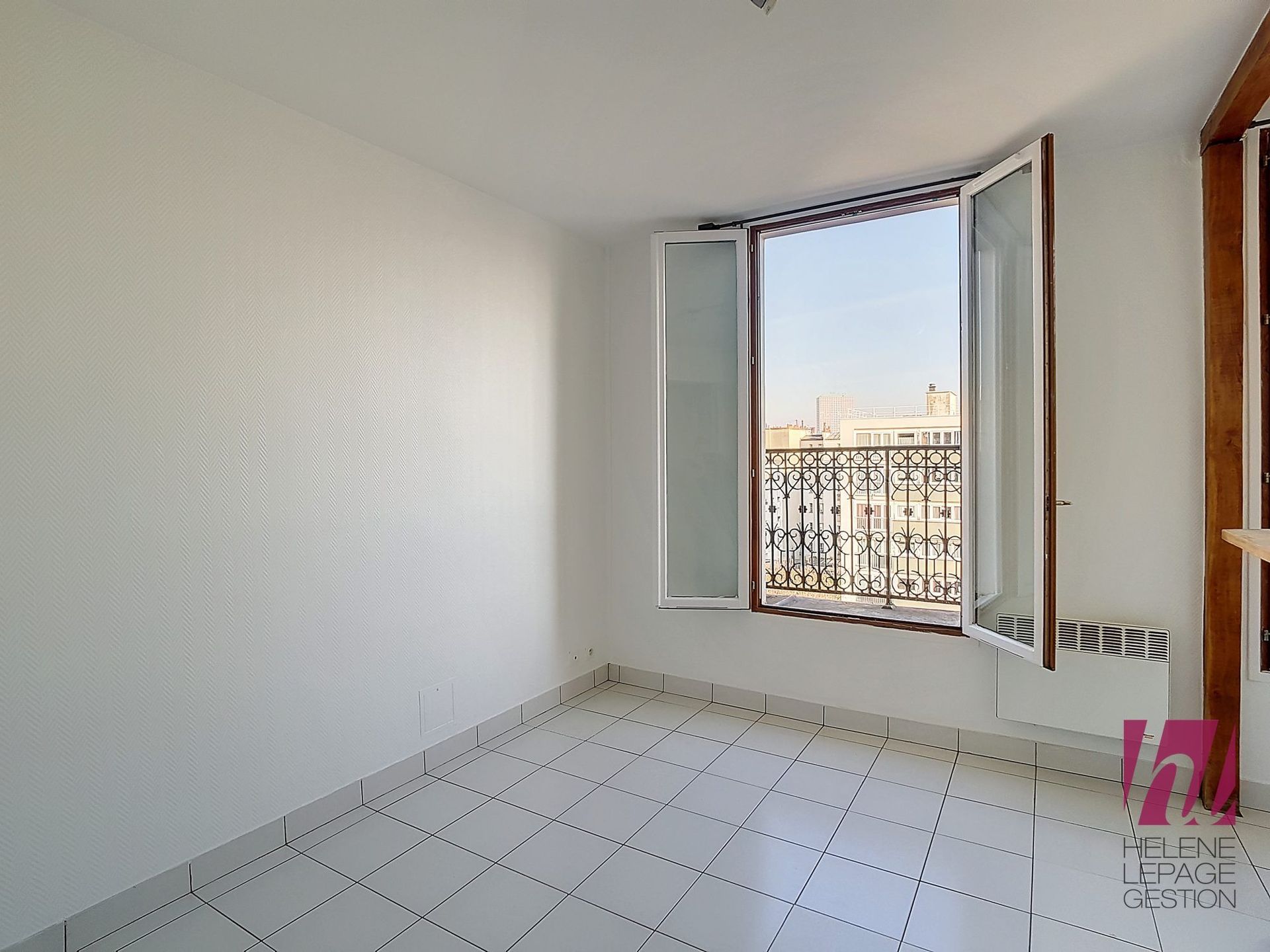 Agréable studio de 17m² – Dernier étage dans le 19ème