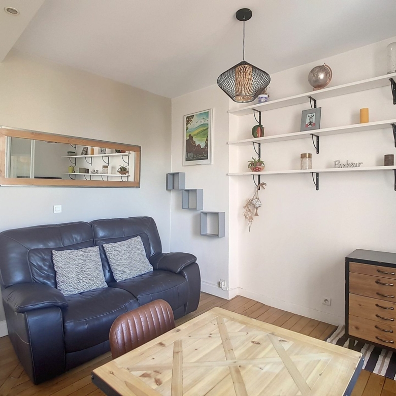 Cosy et traversant T2 de 37m² – Lumineux avec vue dégagée à Montreuil