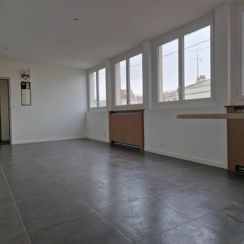 Appartement 3 pièces refait à neuf