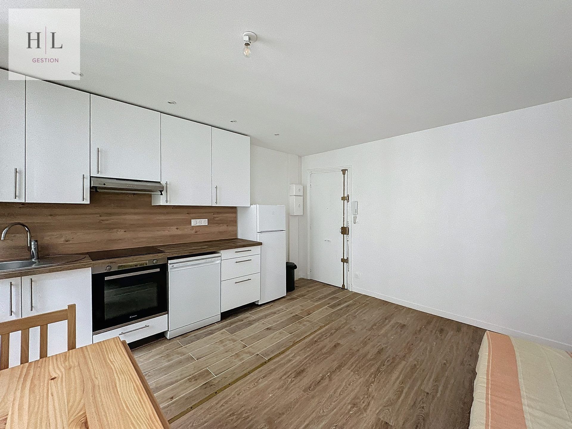 Superbe T2 de 35m² – Meublé, équipé et idéalement situé à Paris 10e