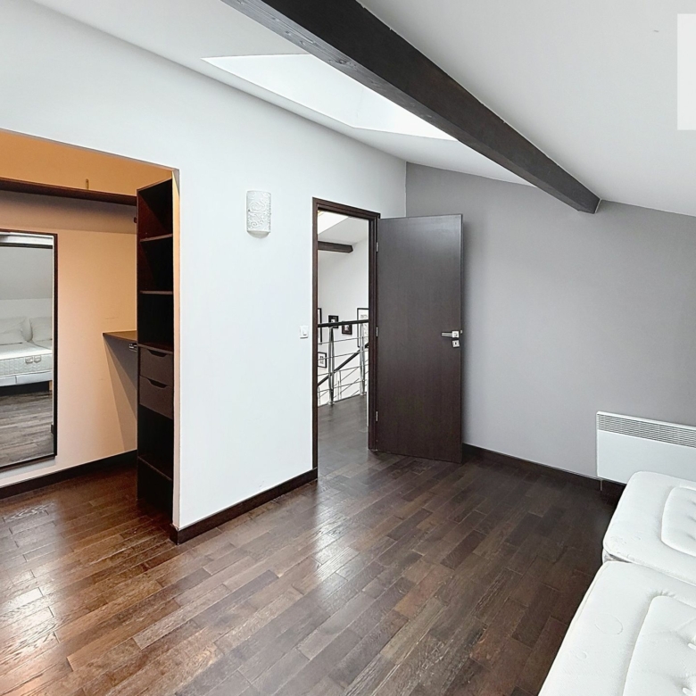 Loft meublé de 95m² à Fontenay sous bois