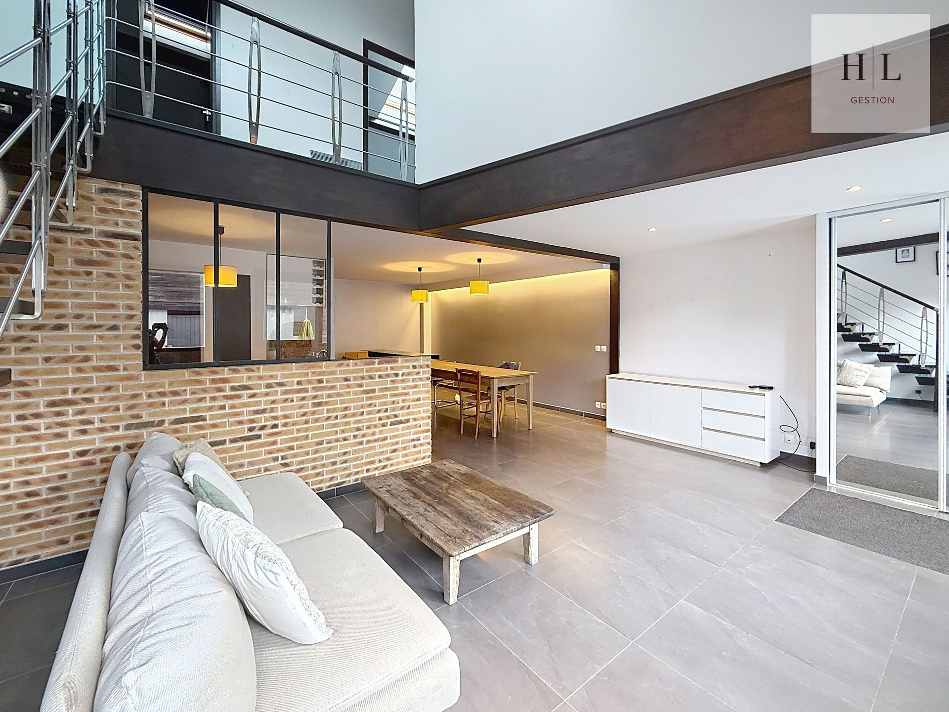 Loft meublé de 95m² à Fontenay sous bois