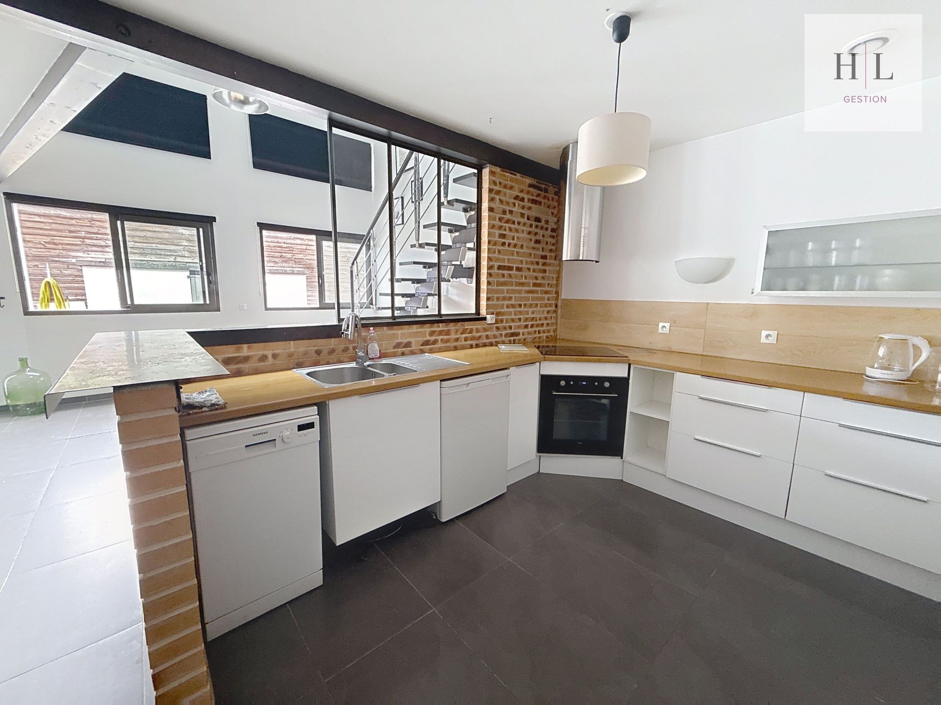 Loft meublé de 95m² à Fontenay sous bois