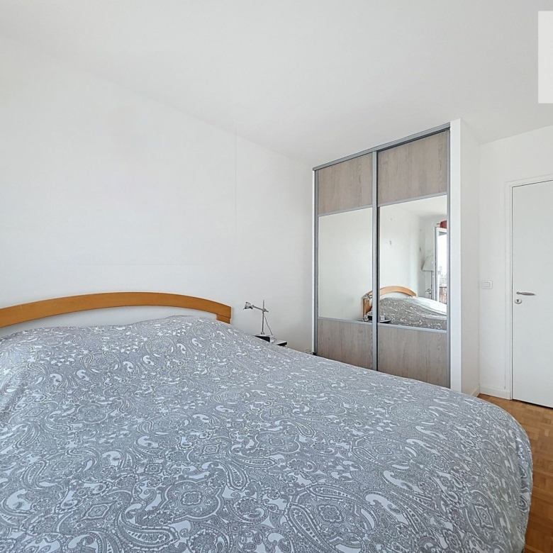 Spacieux T4 meublé de  88 m² avec 3 chambres – Idéal colocation et vue dégagée à Montreuil