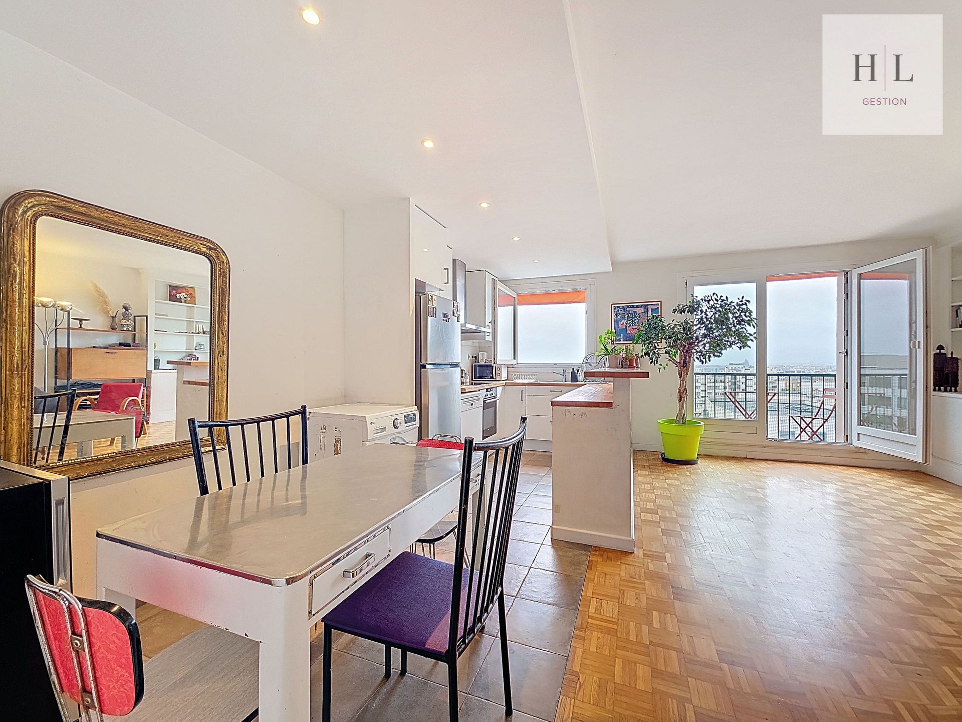 Spacieux T4 meublé de  88 m² avec 3 chambres – Idéal colocation et vue dégagée à Montreuil