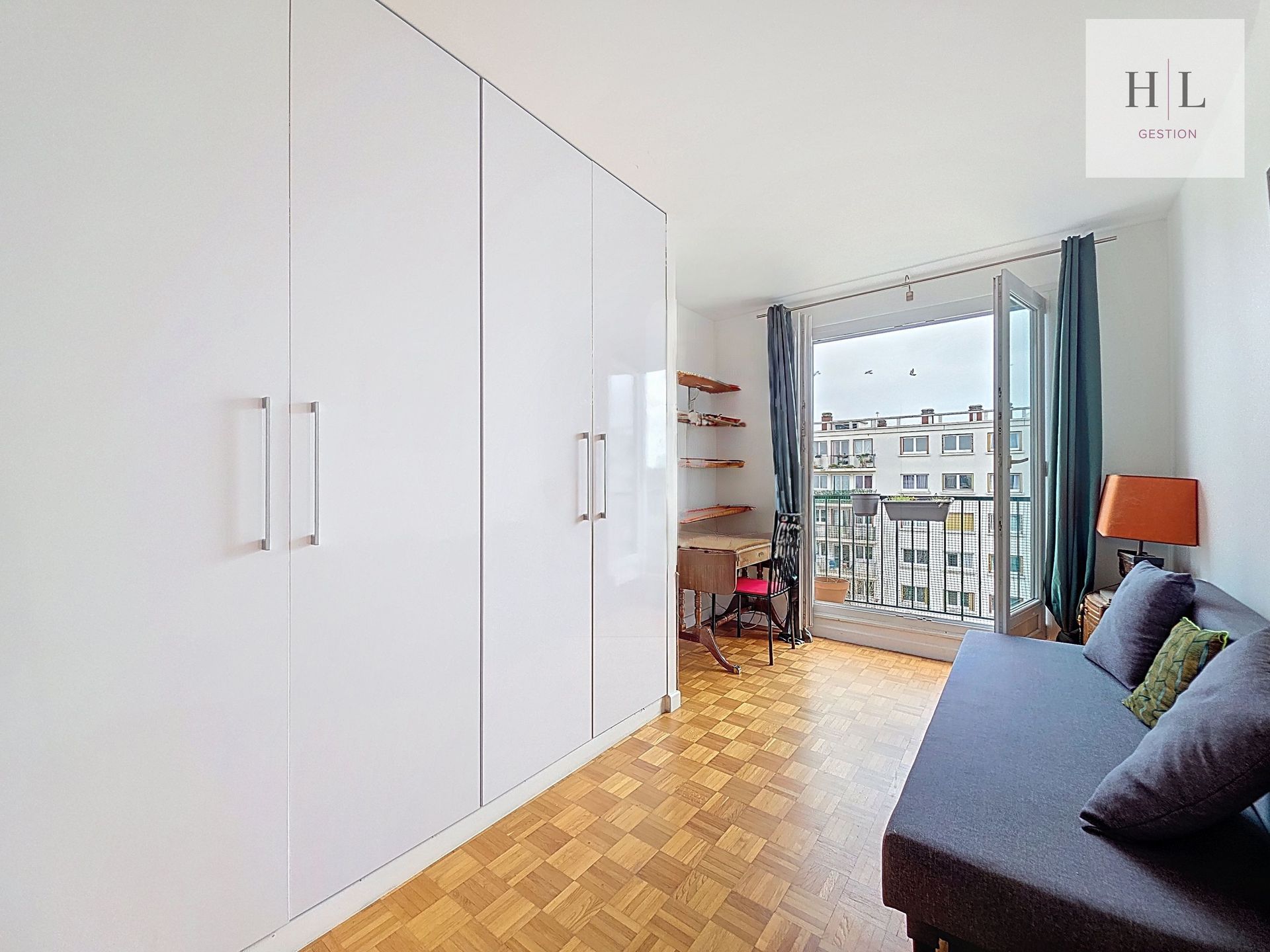 Spacieux T4 meublé de  88 m² avec 3 chambres – Idéal colocation et vue dégagée à Montreuil