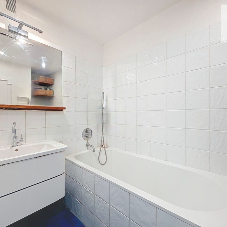 Spacieux T4 meublé de  88 m² avec 3 chambres – Idéal colocation et vue dégagée à Montreuil